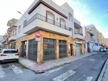 Chalet en  Calle Genil 25 - Foto 1