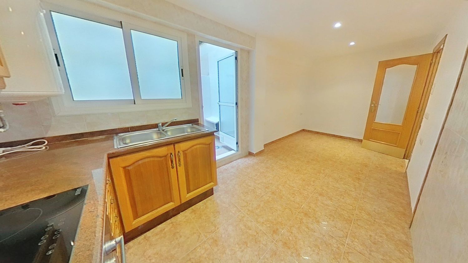 Piso en Barrio Torrefiel - Foto 18