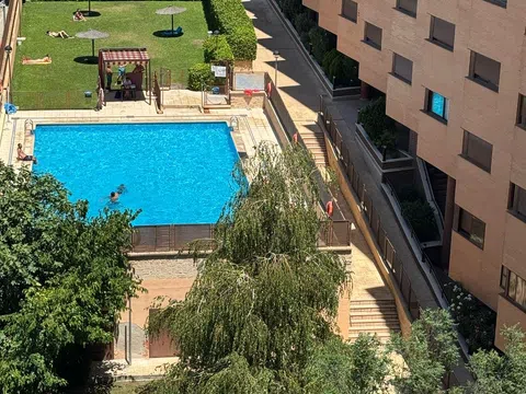 Piso en calle del Puerto de Pozazal, 37 c