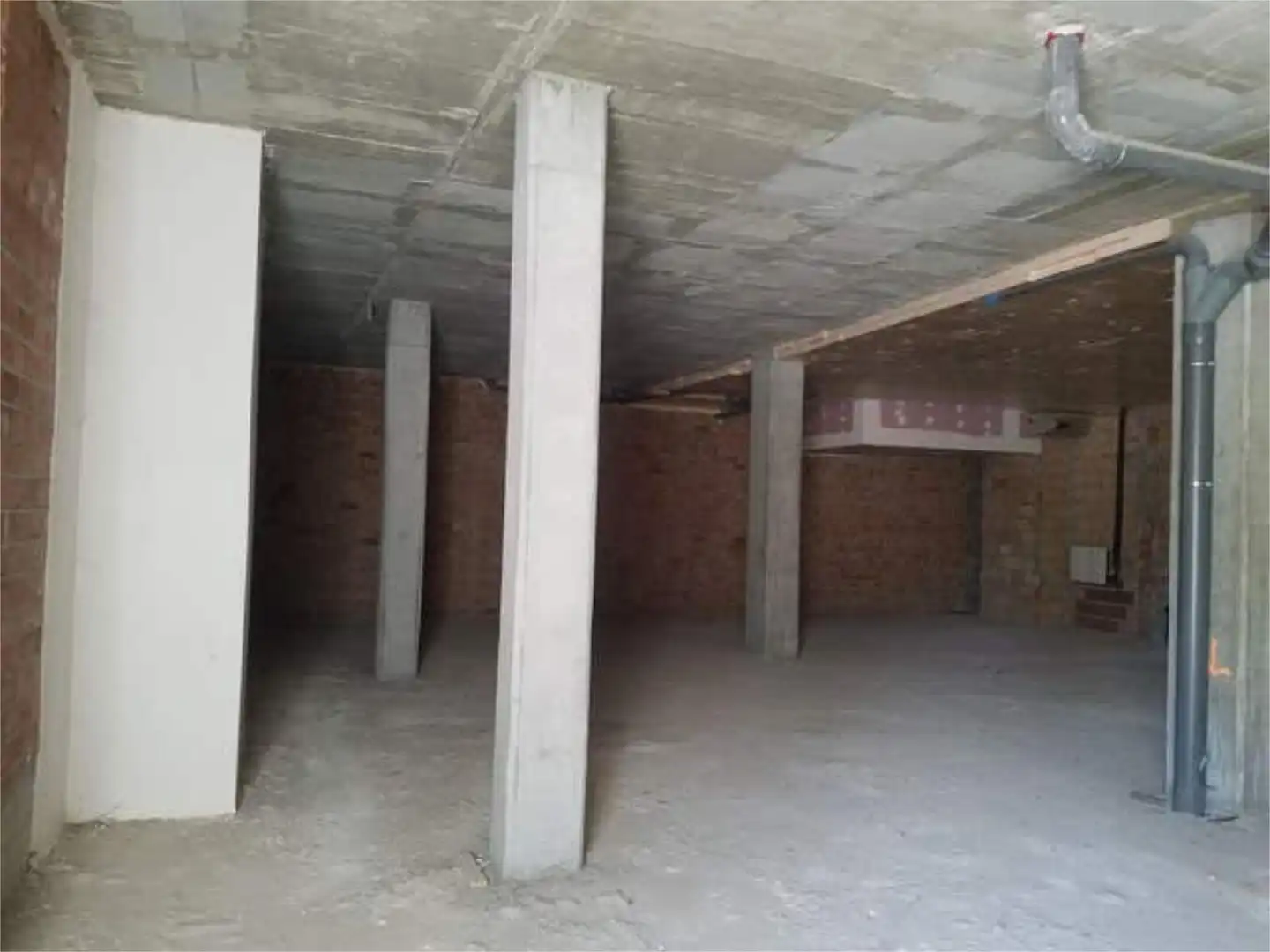 Local comercial en Parque Almunia - Foto 3
