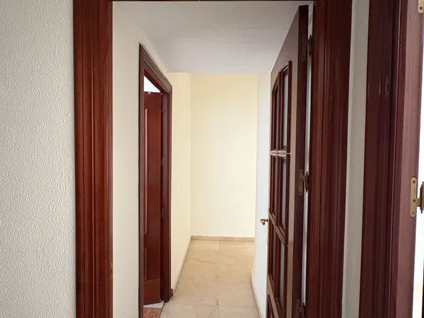 Piso en Barrio Ramón de Carranza - Madre Rafols - Foto 2