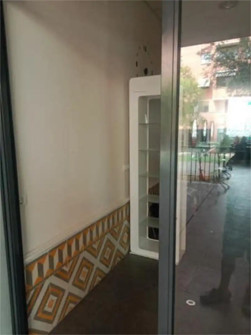 Local comercial en Sevilla Este - Foto 2
