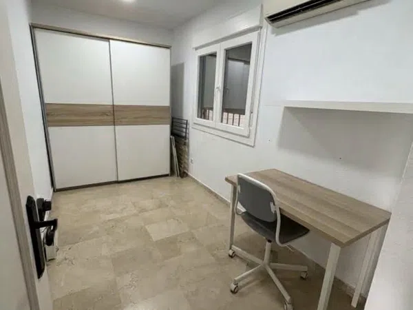 Chalet adosado en Palomares del Río - Foto 8
