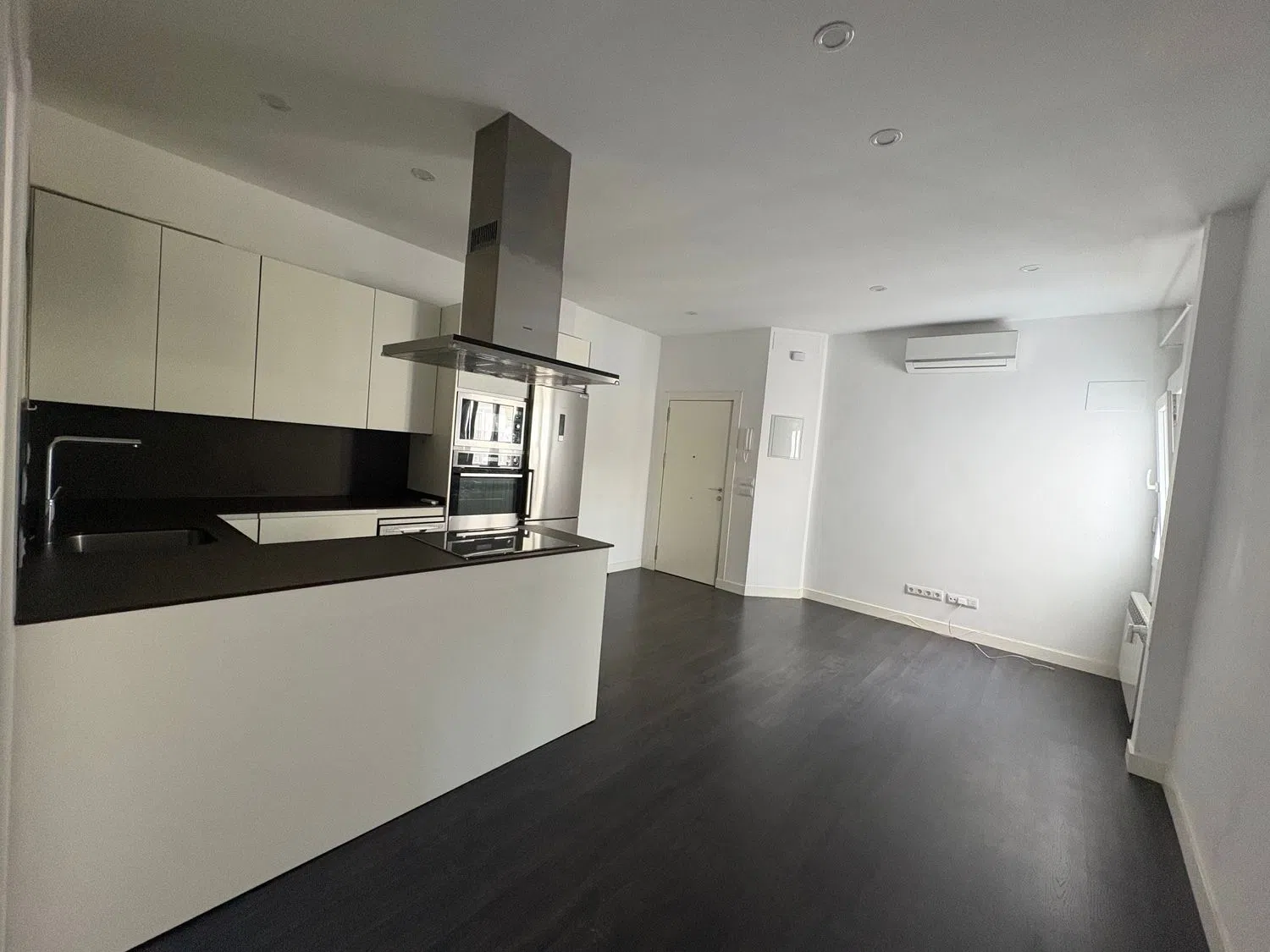 Casa independiente en calle del Duque de Sesto, 10