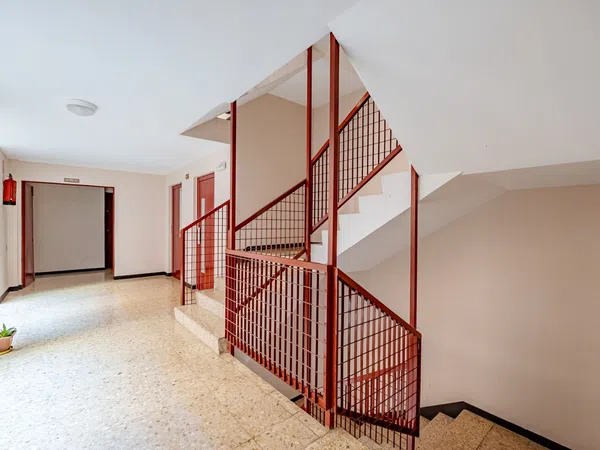 Piso en Calle Adora, 1, San Fermín - Foto 1
