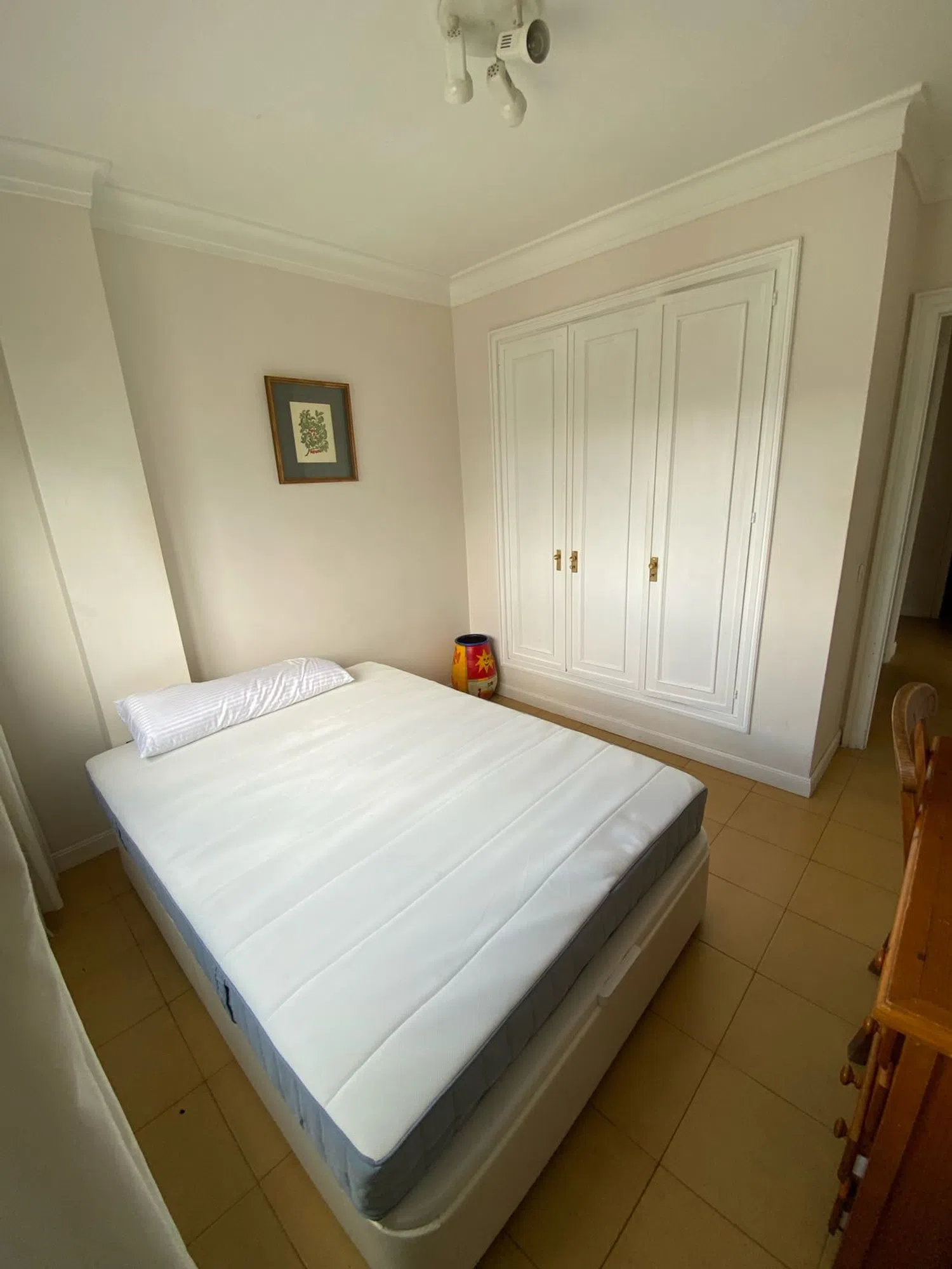 Piso en calle de Menorca, 44 - Foto 2