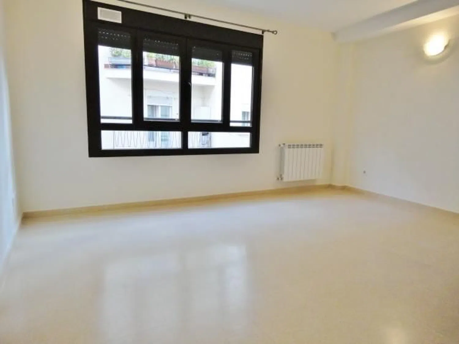 Piso en calle de Pío Baroja, 8 - Foto 1