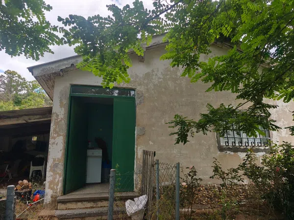 Casa de pueblo en Lugar Santibañez, 1029 - Foto 1