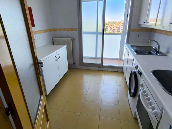 Piso en Calle Grazia Deledda, 1, Los Rosales - Foto 4