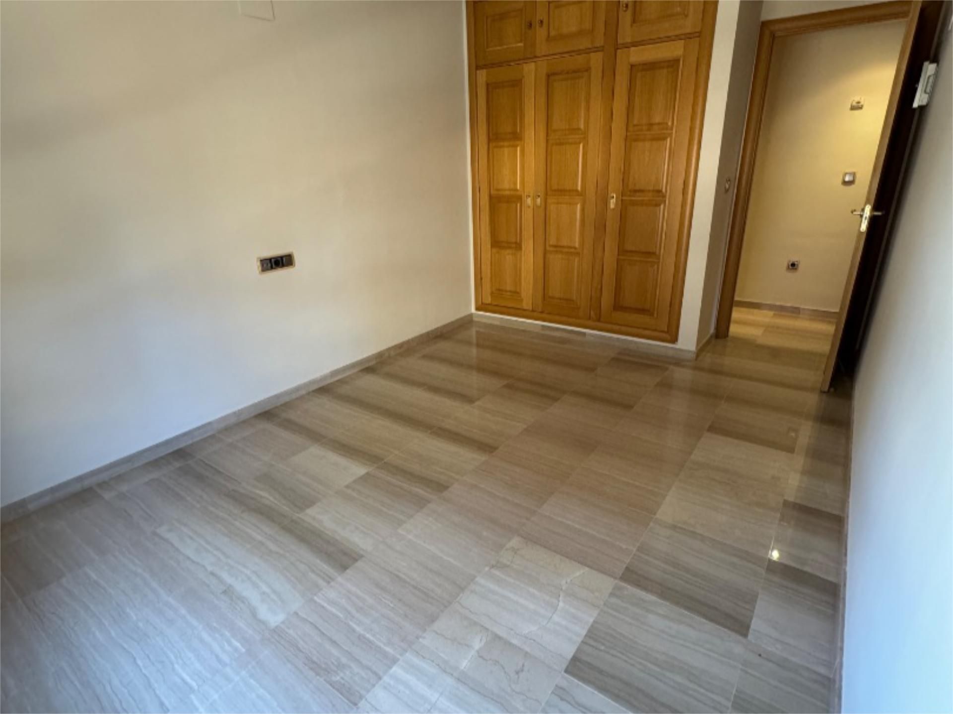 Piso en  Calle Bailarina Anna Pavlova 3 - Foto 13