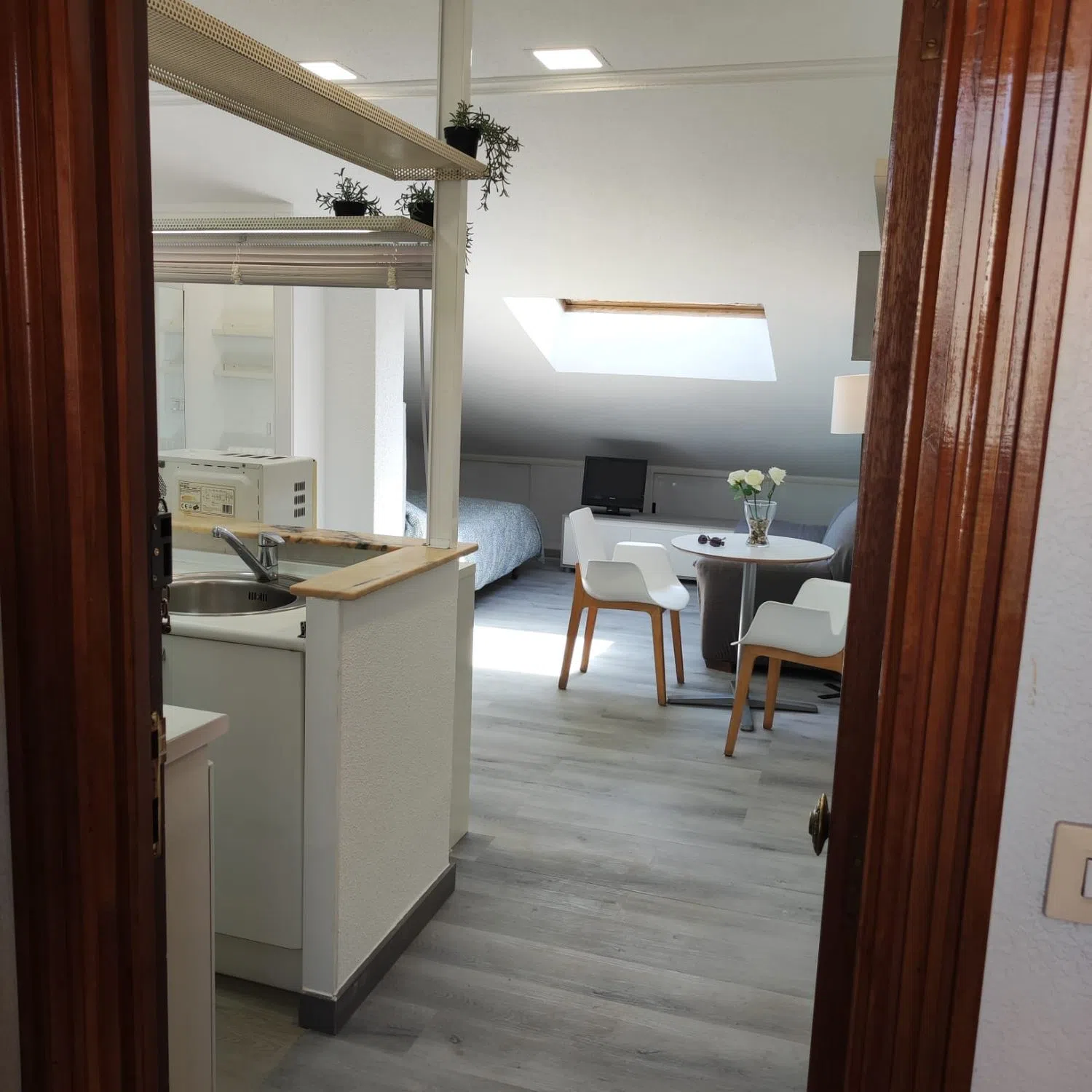 Estudio en avenida de los Reyes de España, 26 - Foto 2