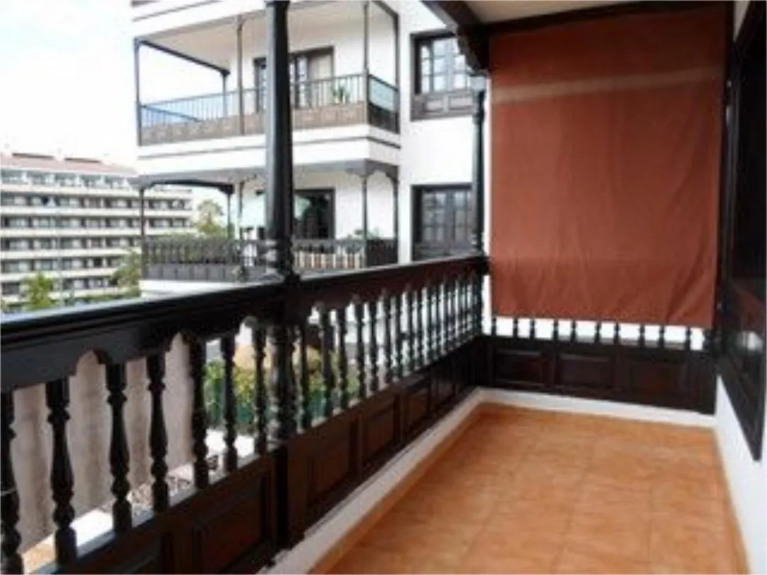 Piso en  Avenida Marqués de Villanueva del Prado 6 - Foto 5