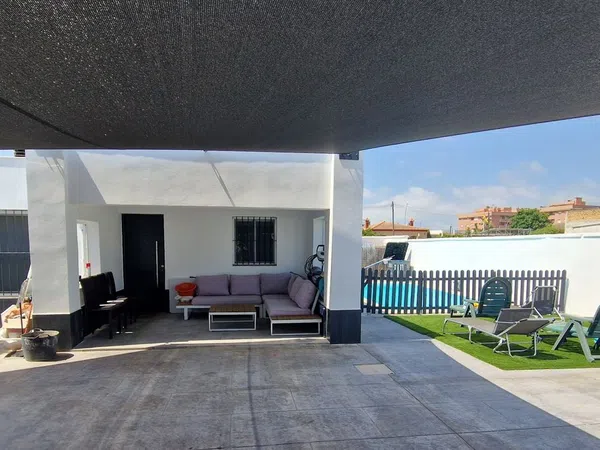 Casa o chalet independiente en Calle Saturno, 17 - Foto 1