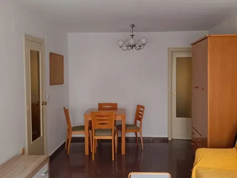 Piso en calle Pintor Murillo, 6