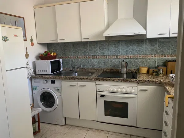 Piso en calle de Ramón Gómez de la Serna, 17 - Foto 2