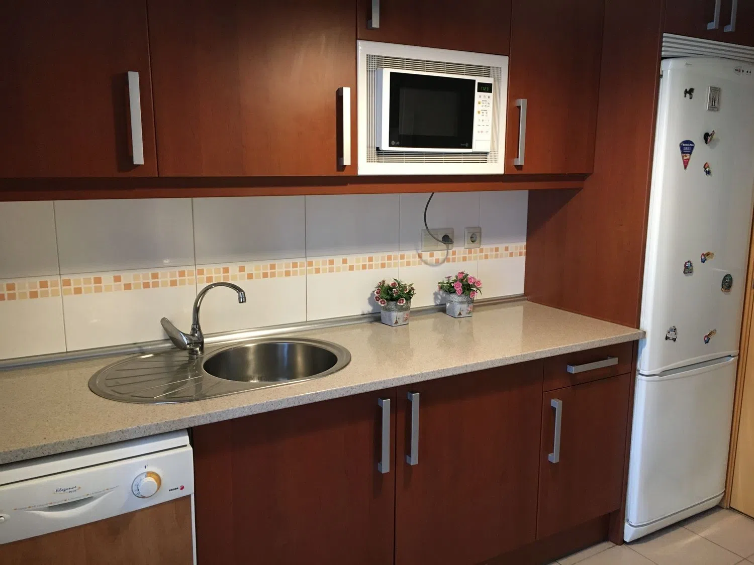 Piso en avenida de la Peseta, 105 - Foto 2