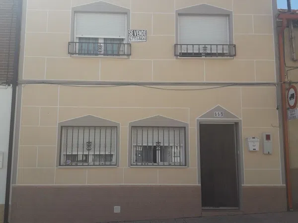 Chalet adosado en Calle Mayor, 6 - Foto 1