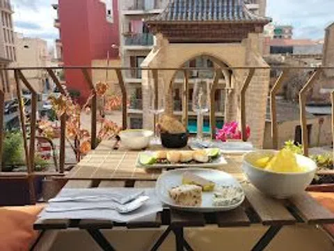 Estudio en calle de la Creu, 7 - Foto 1