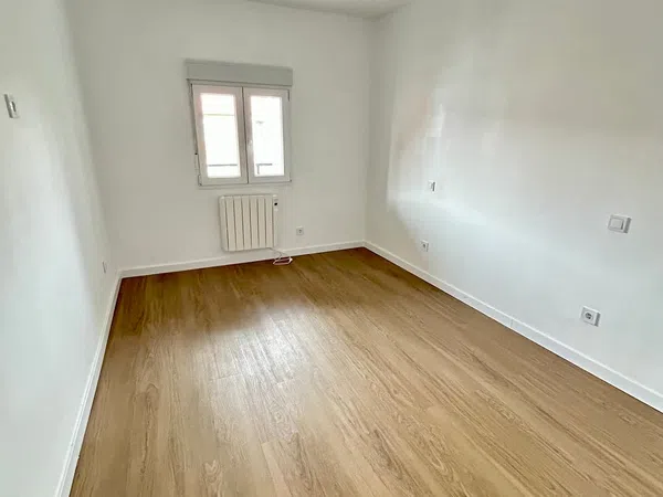 Piso en Reyes Católicos - Foto 24