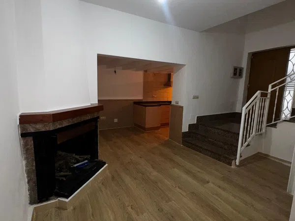 Casa de pueblo en Del Medio s/n - Foto 5