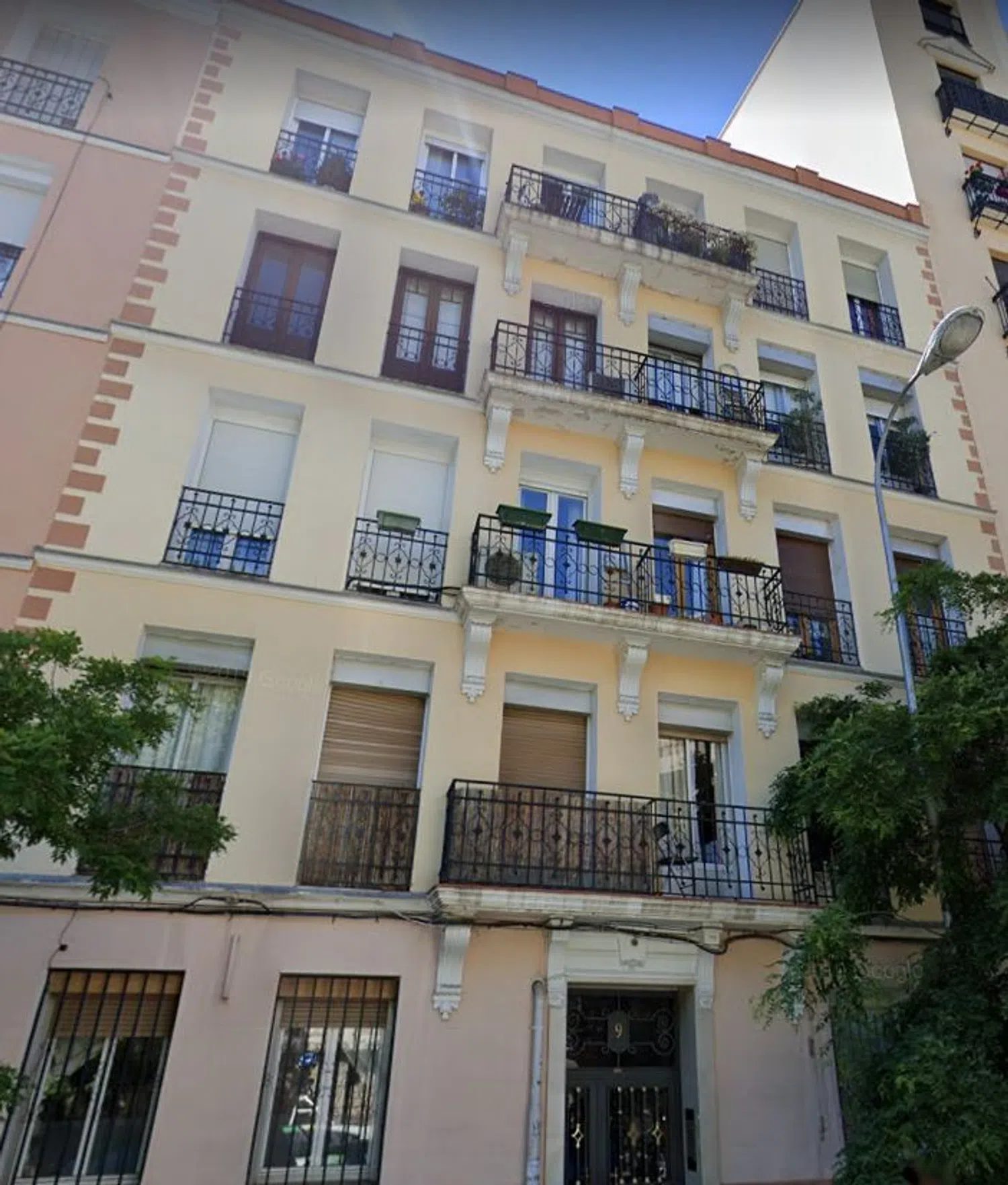 Piso en calle de Treviño, 9 - Foto 1