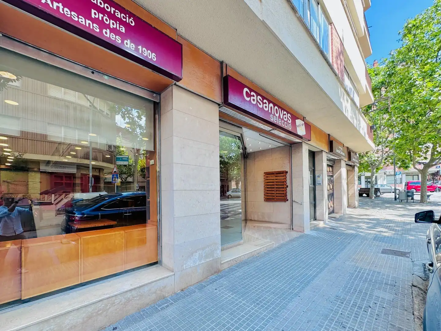 Local comercial en  Carrer PRAT DE LA RIBA,DE - Foto 2