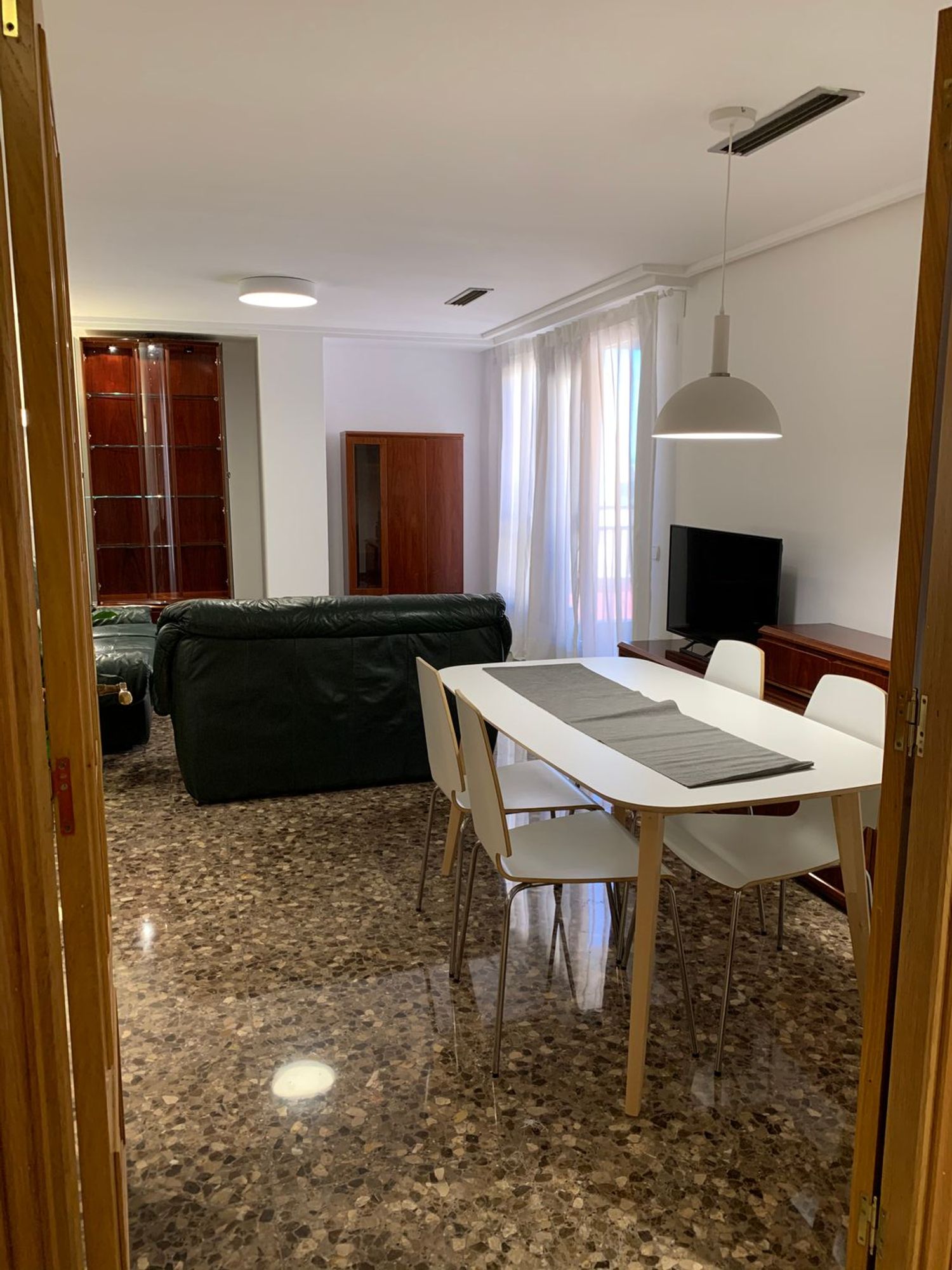 Estudio en Avenida de Catalunya, 9 - Foto 1