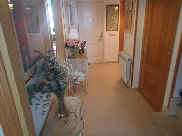 Chalet adosado en calle de Tebas, 30 - Foto 2