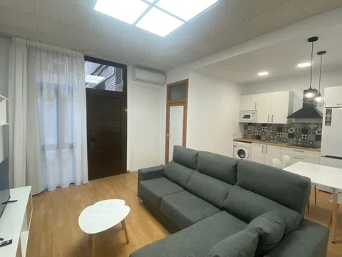 Estudio en calle Sancho el Craso, 9