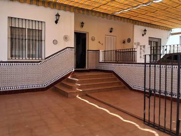 Casa adosada en  Calle Ramón y Cajal 8b - Foto 2