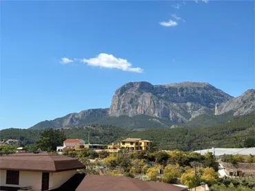 Chalet en Callosa D'en Sarria - Foto 1
