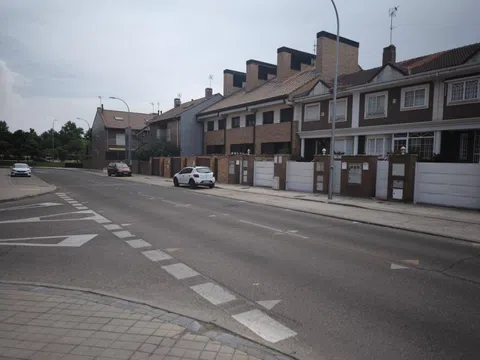 Chalet adosado en calle de Toscana, 178