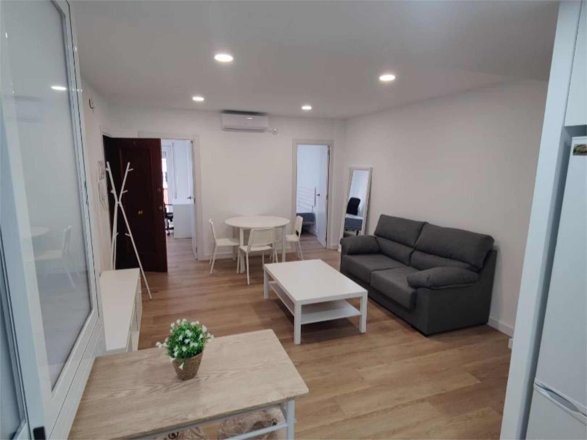 Piso en  Calle Pintor Pedro Orrente 2