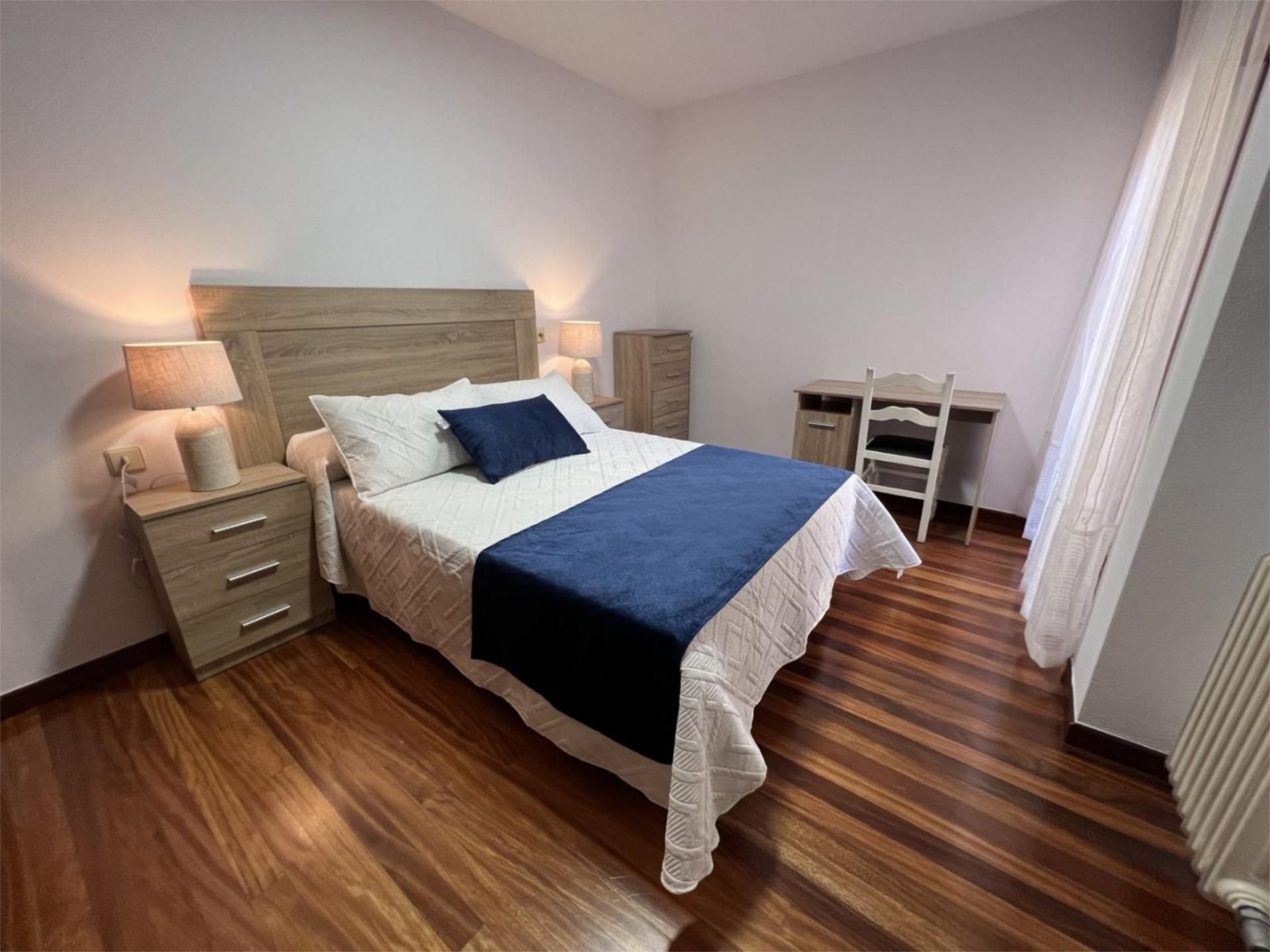 Piso en  Avenida de Rosalía de Castro 36 - Foto 1