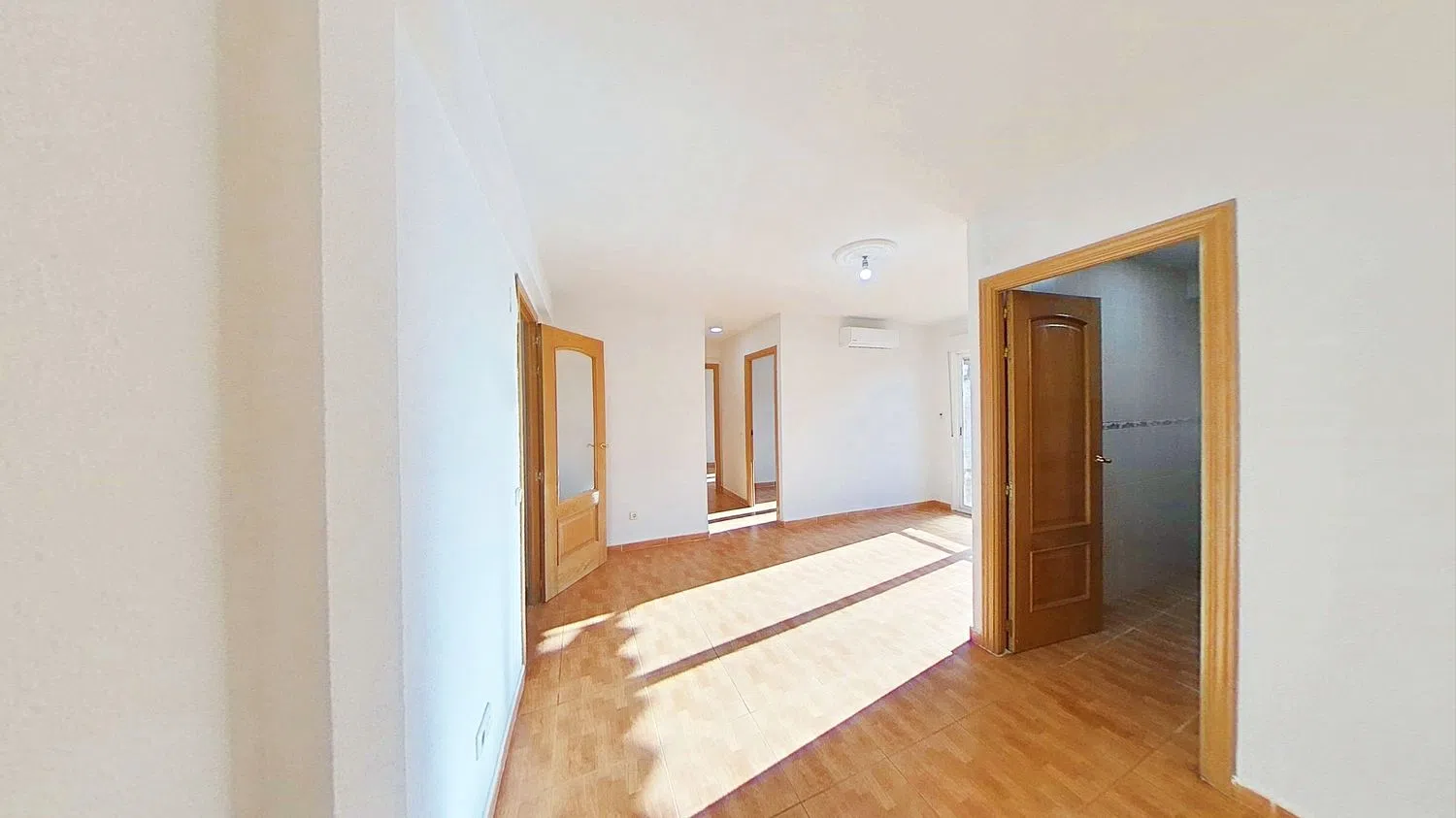 Piso en La Alhóndiga - Foto 7