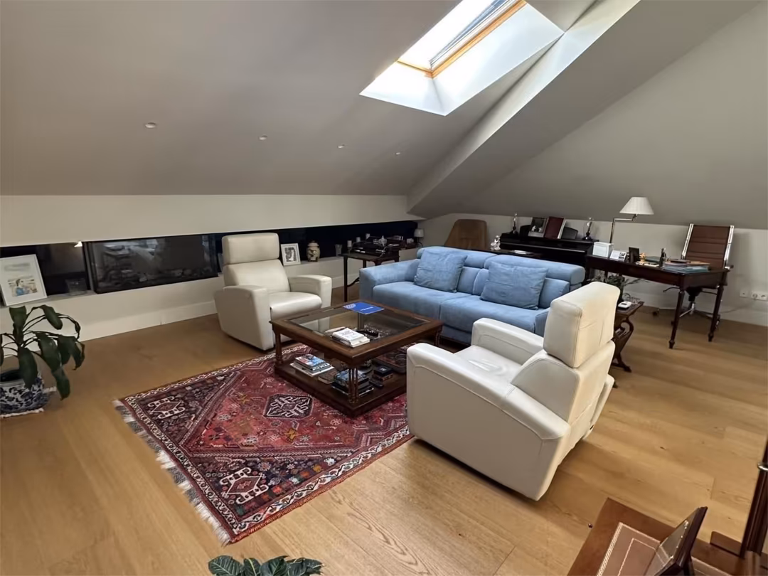 Piso en  Calle Rosales 28