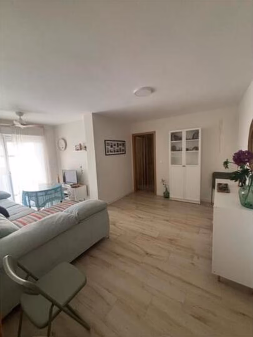 Piso en Fuensanta - Foto 2