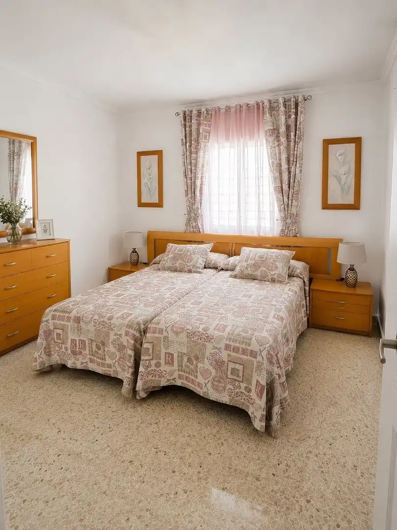 Chalet en  Avenida de Rocío Jurado 1 - Foto 10