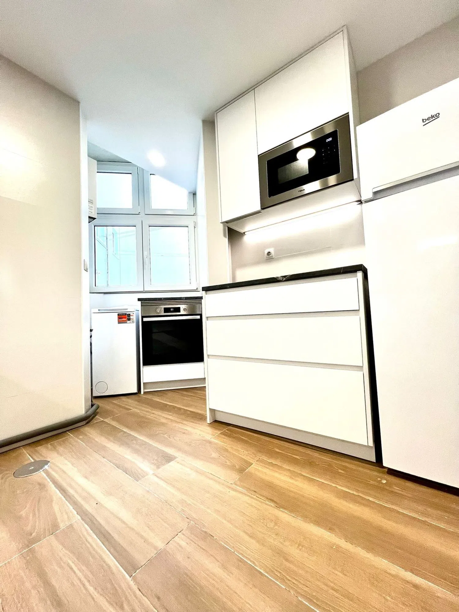 Piso en calle de Clara del Rey, 81 - Foto 4