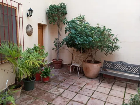 Piso en calle Jesús y María, 12