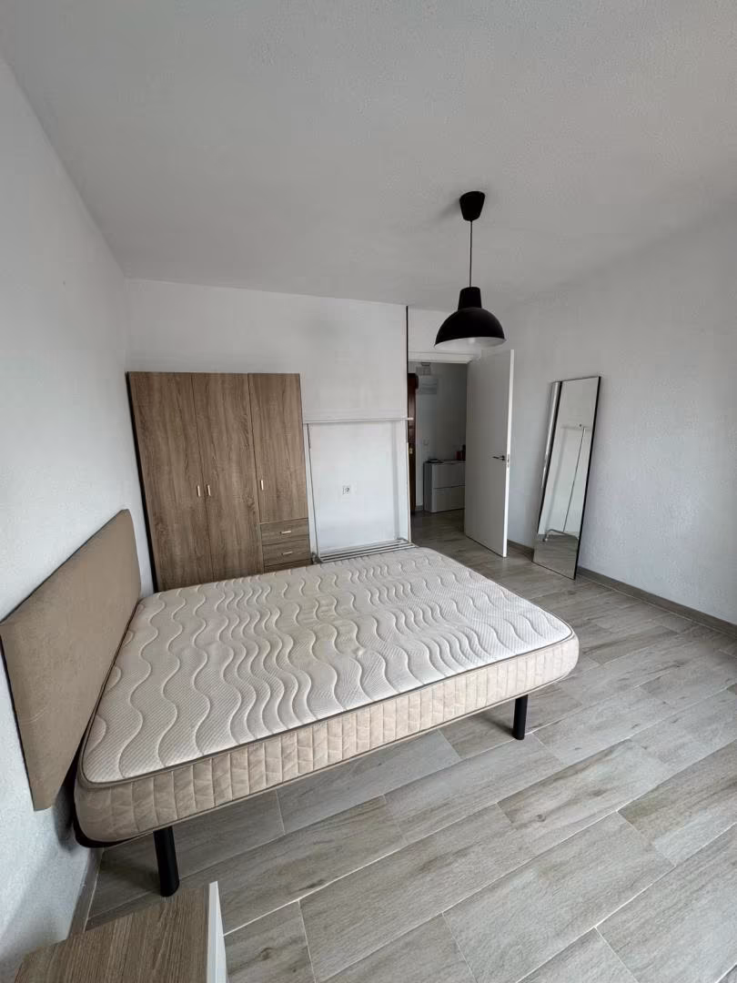 Piso en  Carrer de Agost 8 - Foto 17