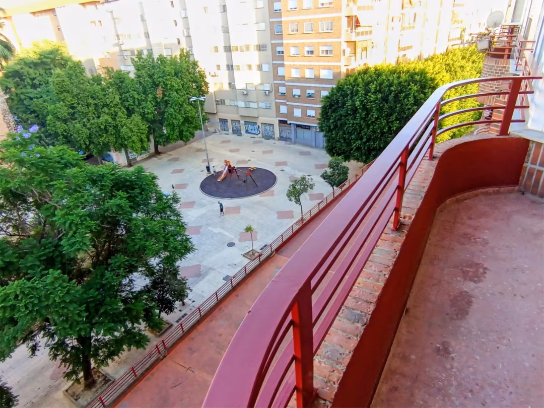 Piso en  Calle de la Gloria 80 - Foto 3