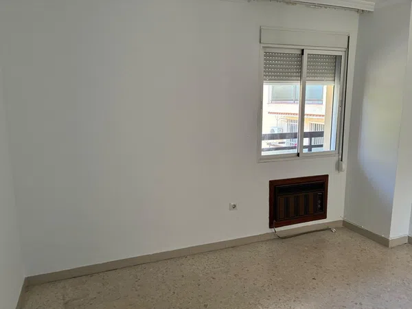 Piso en Barrio Ronda de Triana-Patrocinio-Turruñuelo - Foto 10