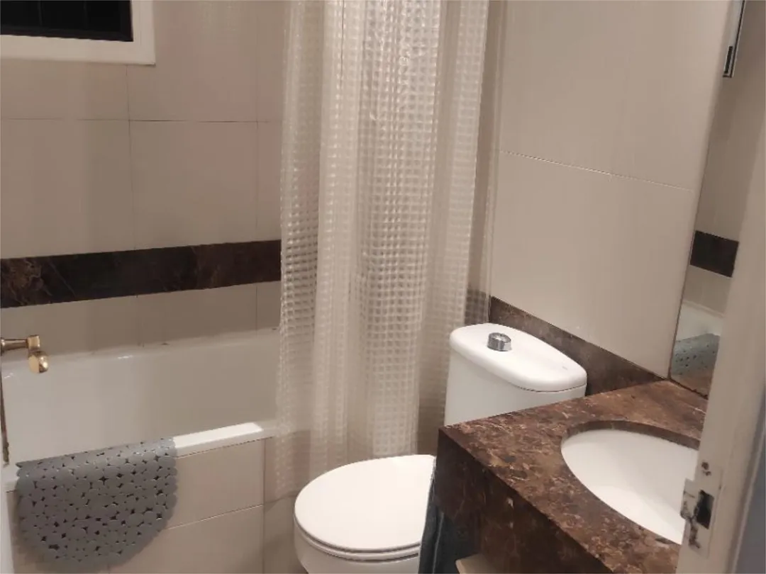 Piso en  Carrer de Sant Lli 4 - Foto 7