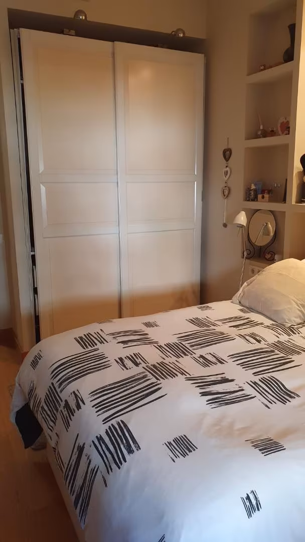 Piso en  Carrer de Joan d'Àustria 81 - Foto 5