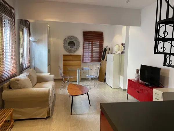 Piso en calle de Cáceres, 5