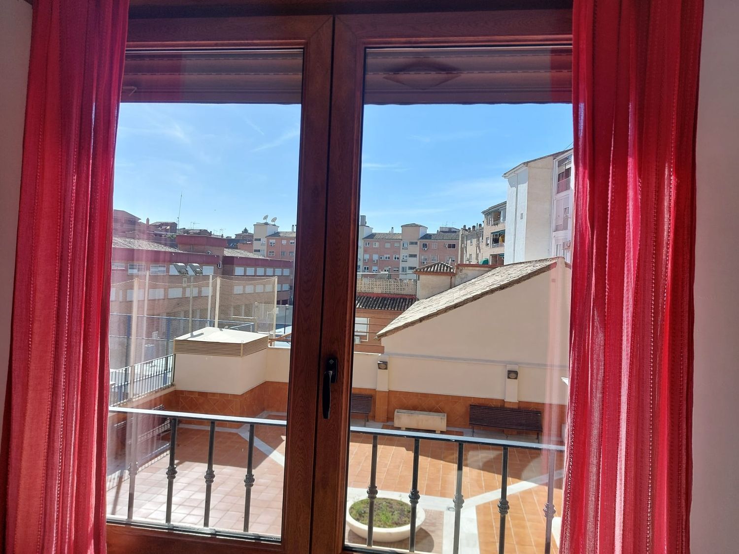 Piso en avenida de Pampaneira, 13 - Foto 2