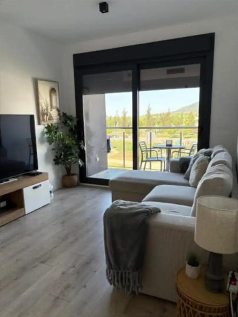 Piso en Hipercor - Foto 1