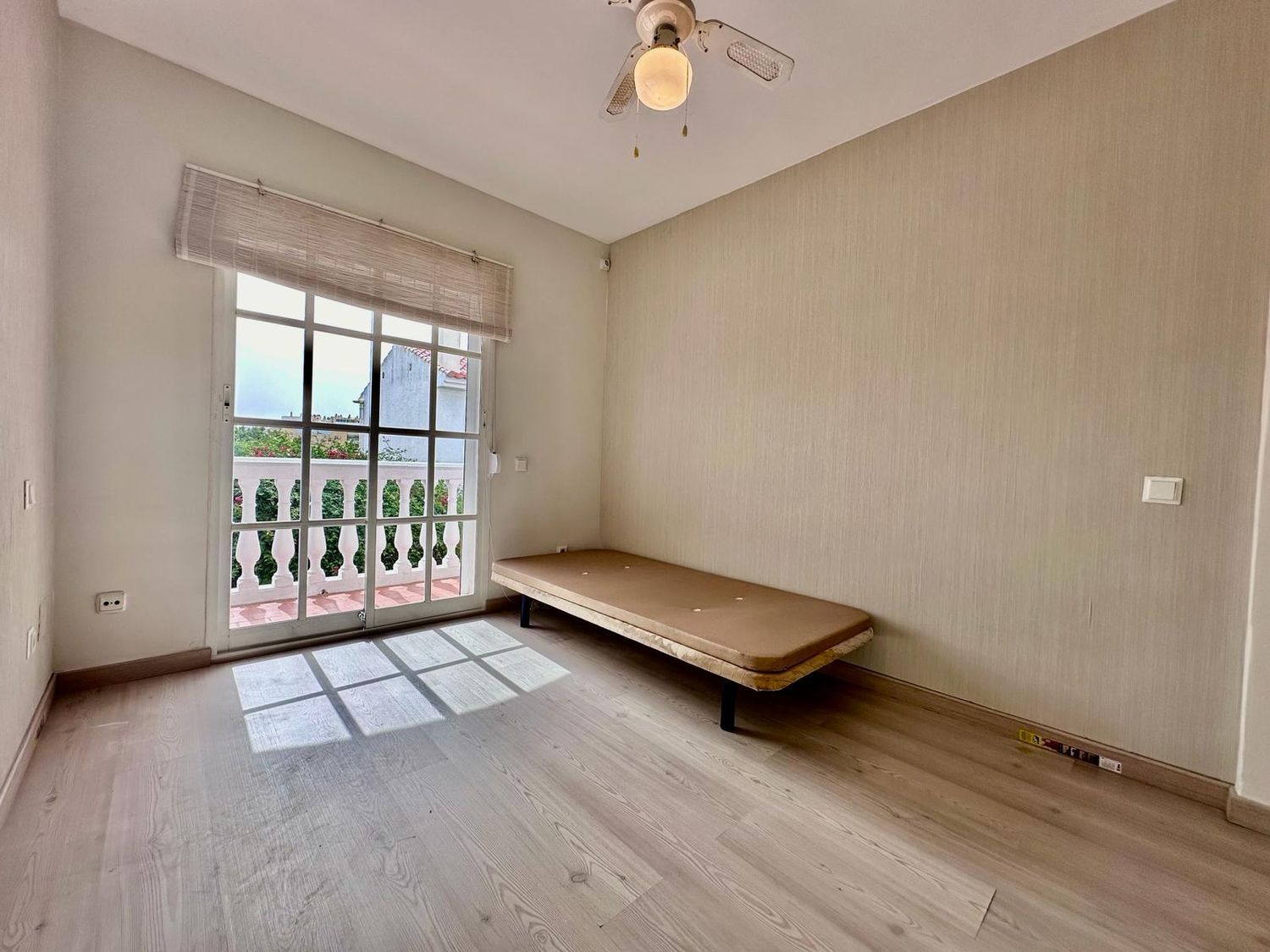 Chalet adosado en Arroyo de la Miel - Foto 31