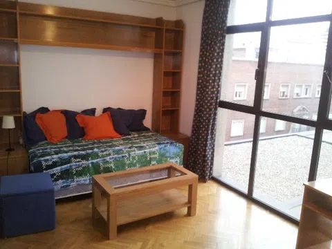 Estudio en calle Abdón Terradas, 6